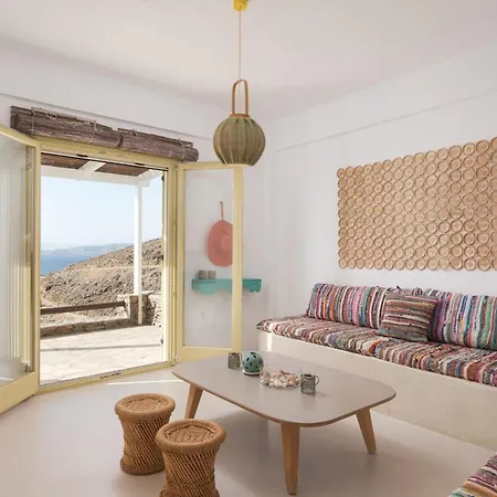 Vila Spectacular Kythnos | Elan | 3 Bedrooms | Spacious Terrace With Shared Infinity Pool & Panoramic Sea Views | Located On Top Of Kastella Beach | Stimata Mérichas