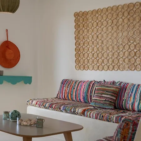 Vila Spectacular Kythnos | Elan | 3 Bedrooms | Spacious Terrace With Shared Infinity Pool & Panoramic Sea Views | Located On Top Of Kastella Beach | Stimata *