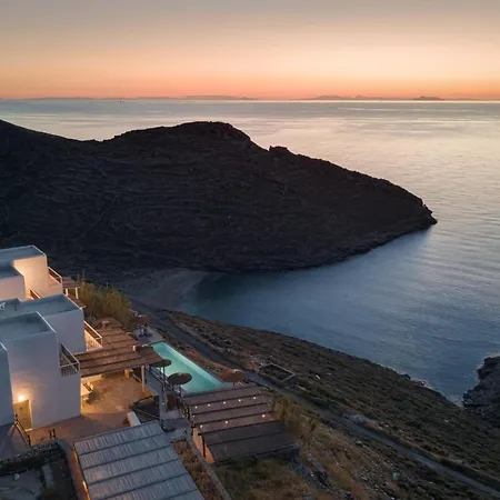 Spectacular Kythnos | Elan | 3 Bedrooms | Spacious Terrace With Shared Infinity Pool & Panoramic Sea Views | Located On Top Of Kastella Beach | Stimata *