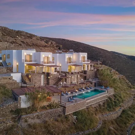 Spectacular Kythnos | Elan | 3 Bedrooms | Spacious Terrace With Shared Infinity Pool & Panoramic Sea Views | Located On Top Of Kastella Beach | Stimata * Mérichas